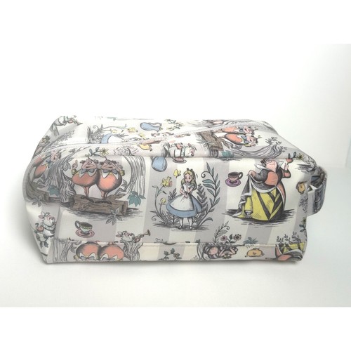 Disney alice nel - x,